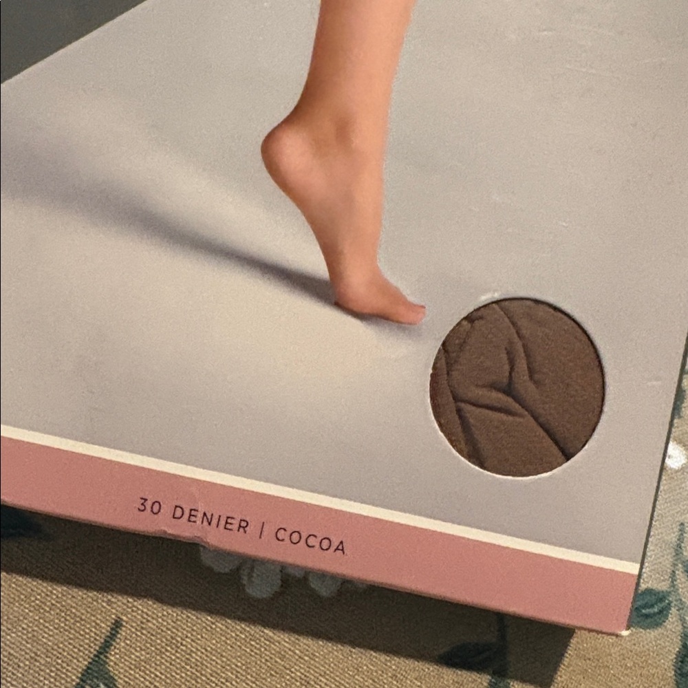 NWT 2 pair medium pantyhose cocoa 30 denier 1763 - Picture 5 of 7
